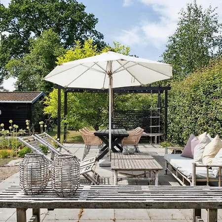 度假居 Oasis With Pergolas And Cozy Nooks Near *