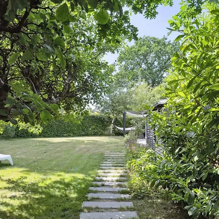 度假居 Oasis With Pergolas And Cozy Nooks Near 吉利勒杰